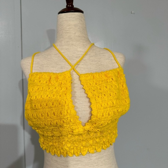 Island Wear 2 Piece Set Cropped Top and Shorts Size Small - Picture 2 of 7